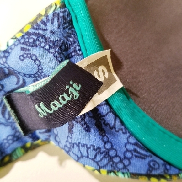 MAAJI Embroidered Multicolor Soft Cup Underwire Bikini Top Small 32 34 B C - Picture 4 of 9